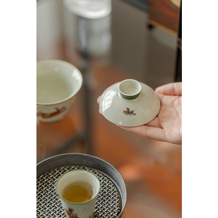 Hand-Painted Gaiwan – Cat Chases Bird Celadon Tea Bowl 150ml