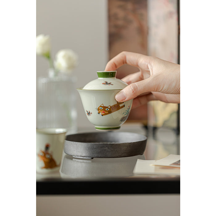 Hand-Painted Gaiwan – Cat Chases Bird Celadon Tea Bowl 150ml